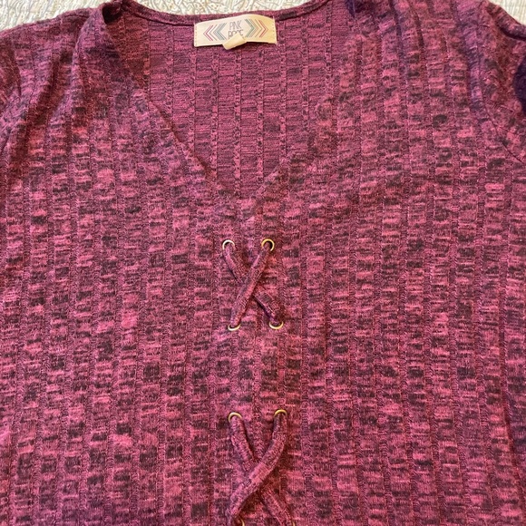 Top - Picture 3 of 4